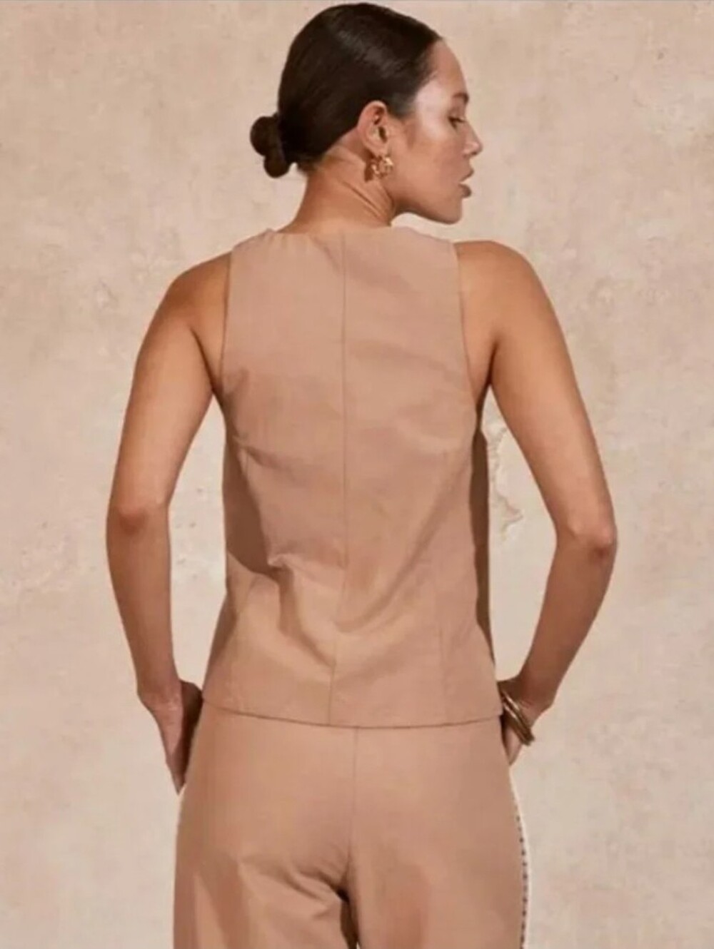 Two Piece Mon Renn Lisle Pant Set In Biscuit - Picture 3 of 12